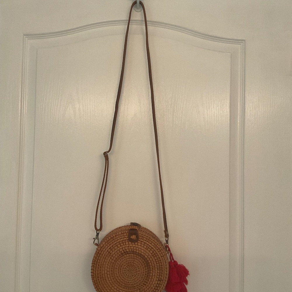 Hand Woven Round Rattan Camel Color Crossbody Bag *NWT* made in Vietnam
